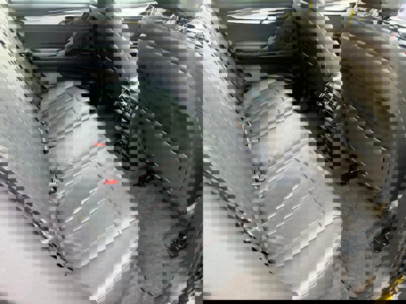 Image BMW 楲⁥㕘⠠ㅆ⤵㈨㄰ⴳ⤾ 2.0 313 40e Lounge Plus xDrive Xénon GPS Radar Bluetooth Sièges cuir élec chauffants Régul Clim auto